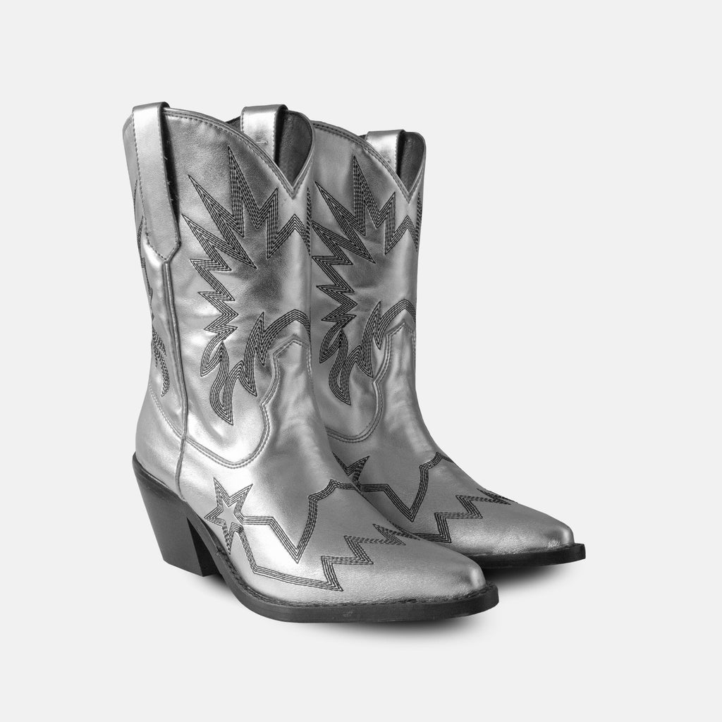 botas plateadas botas color plata bota metálica botin metálico botin metálicabotin Estilo y comodidad Moda femenina Últimas tendencias Durabilidad Hecho en México Confección de alta calidad botas de cuero  mujer botas de moda botas para  mujer de moda  botas bala di gala 