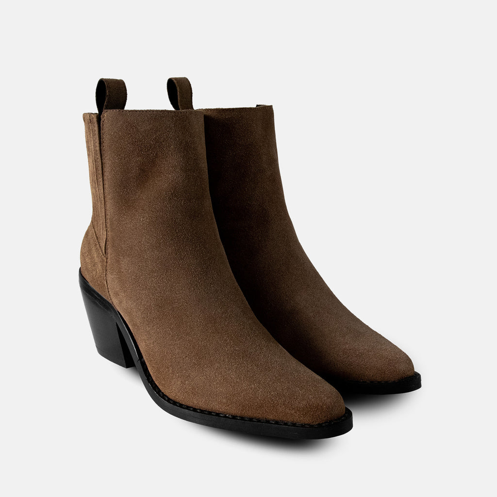 botas taupe botas café botin cafe botin taupeEstilo y comodidad Moda femenina Últimas tendencias Durabilidad Hecho en México Confección de alta calidad botas de cuero  mujer botas de moda botas para  mujer de moda  botas bala di gala 